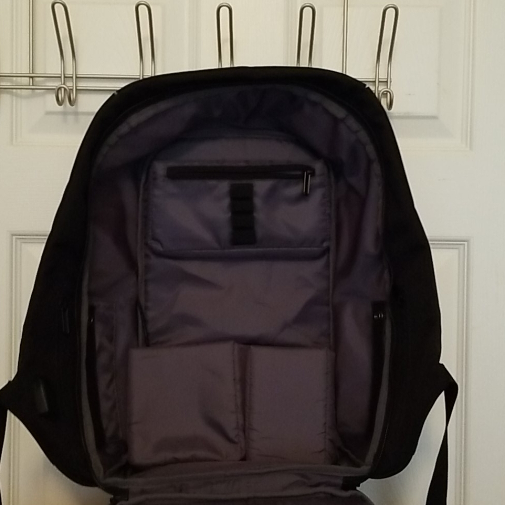 XDDesign Bobby Backpack - Picture 5 of 7